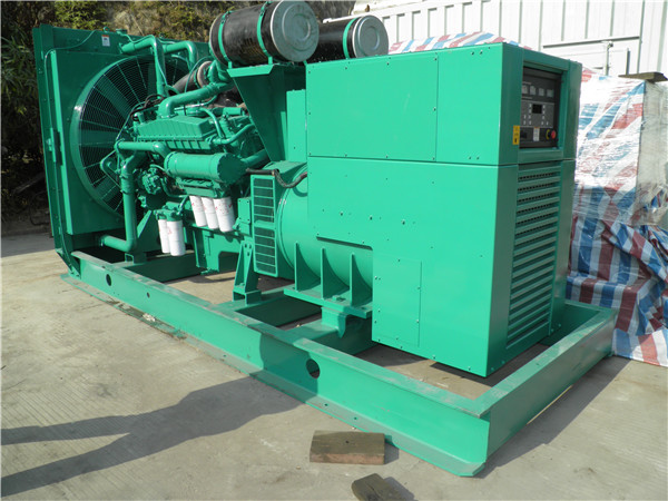 定安出租发电机 发电机组厂家：柴油发电机组的控制屏的作用是什么？