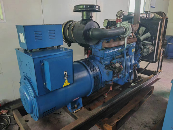 定安100kW柴油发电机组使用多级机油有哪些优缺点？